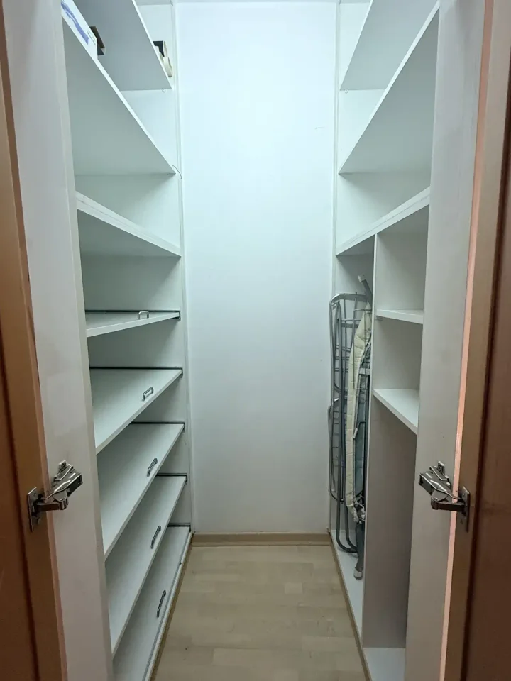 3-bedroom apartments for rent 180 m² in Limassol, Limassol - Kapsalos