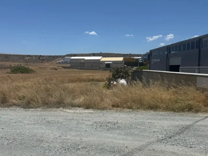 Plot of land for rent 1200 m² in Nicosia, Pera Chorio