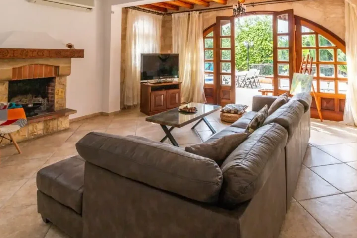 3-bedroom villa for rent 146 m² in Paphos, Argaka