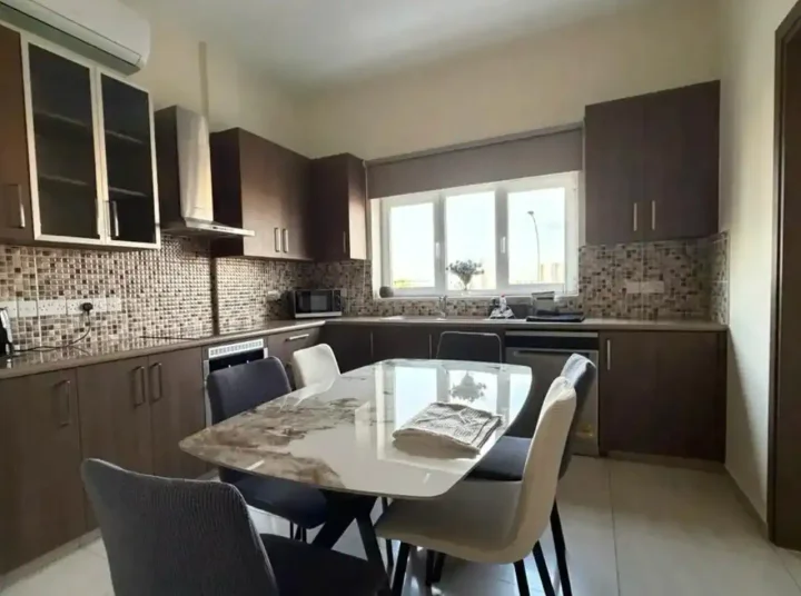 Apartments for rent 100 m² in Limassol, Limassol - Mesa Geitonia