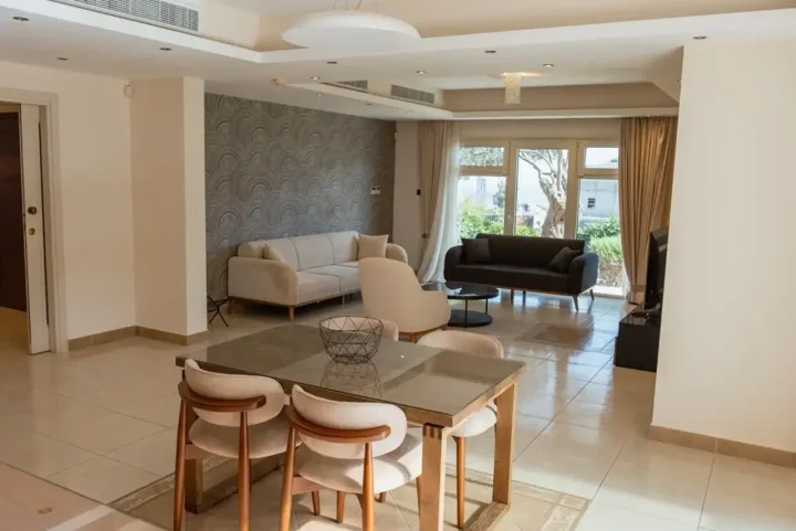 6+ bedroom villa for rent 640 m² in Limassol, Germasogeia