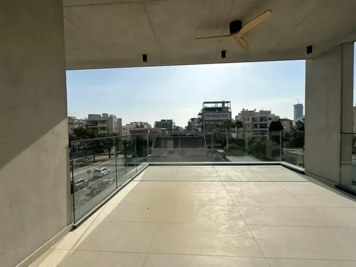 Apartments for rent 150 m² in Limassol, Limassol - Katholiki