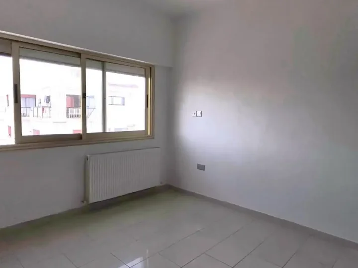 Офис 115 м² в аренду в Paphos, Paphos - Agios Theodoros