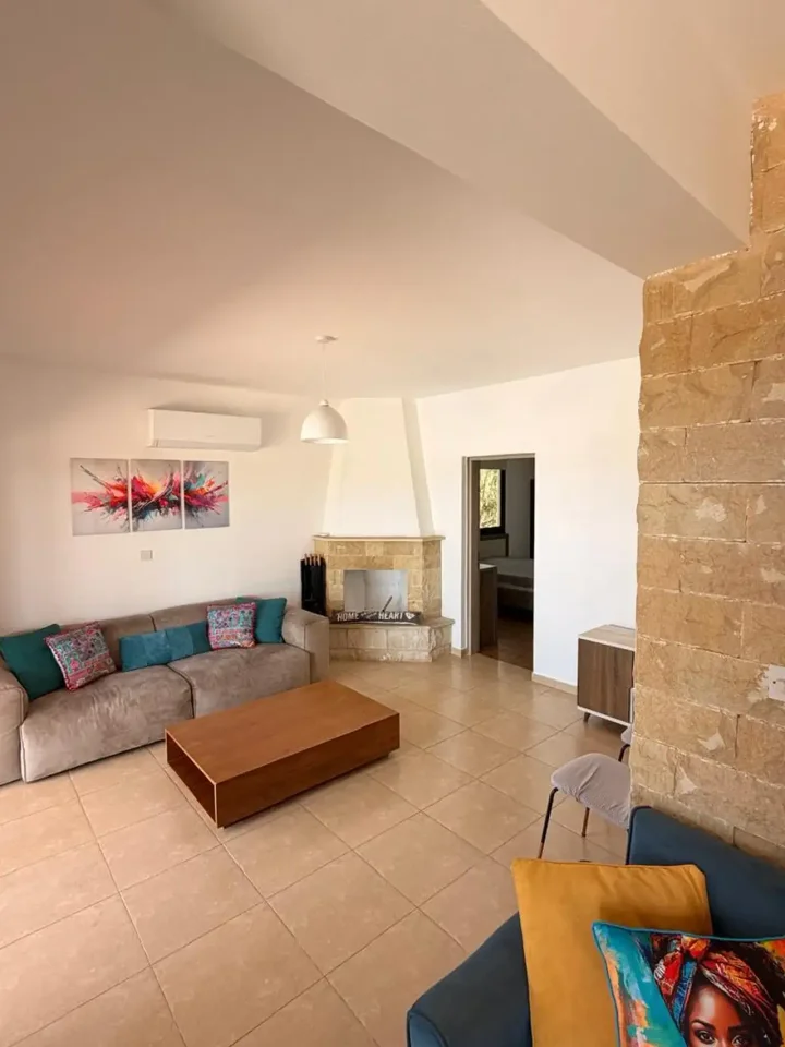 Villa for rent 270 m² in Paphos, Pegeia