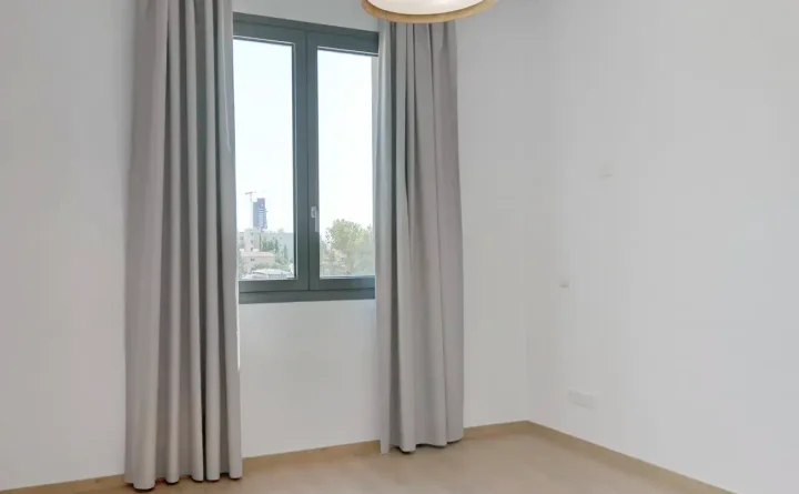 2-bedroom apartments for rent 122 m² in Limassol, Germasogeia Tourist Area