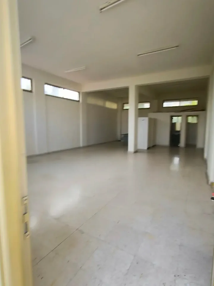 Склад 185 м² в аренду в Nicosia, Aglantzia