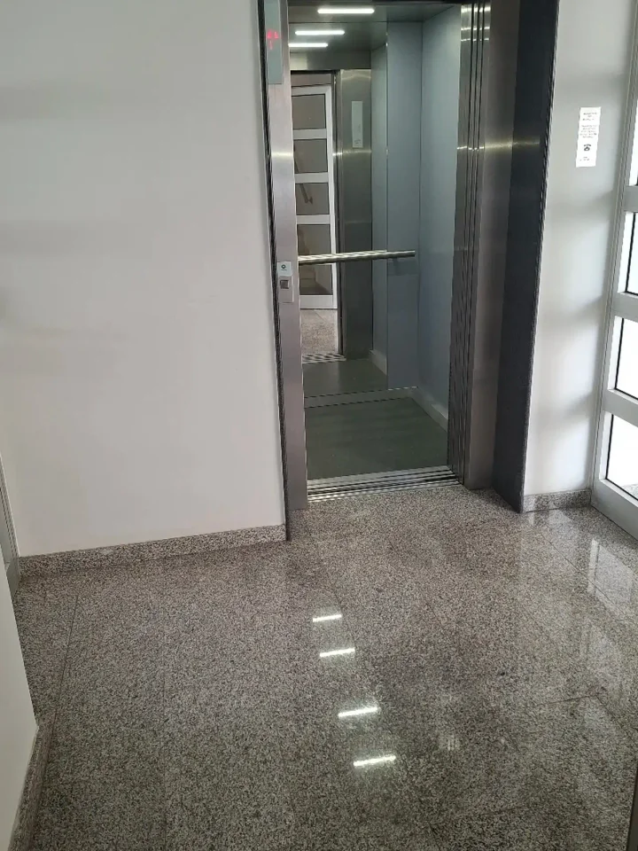 Office 15 m² for rent in Limassol, Limassol - Agios Nicolaos
