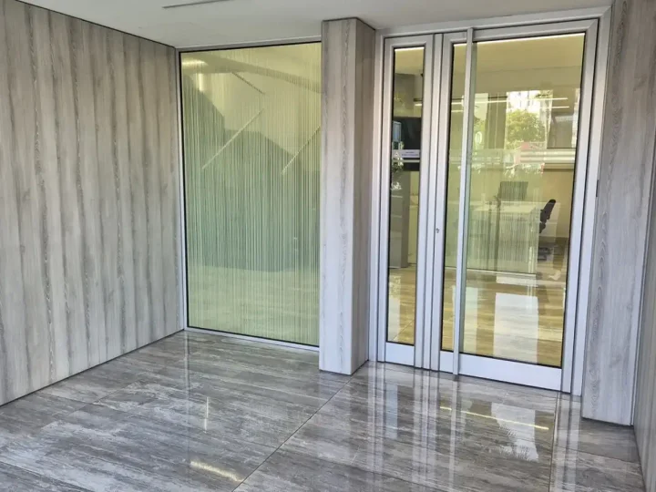 Office 300 m² for rent in Limassol, Limassol - Agios Nicolaos