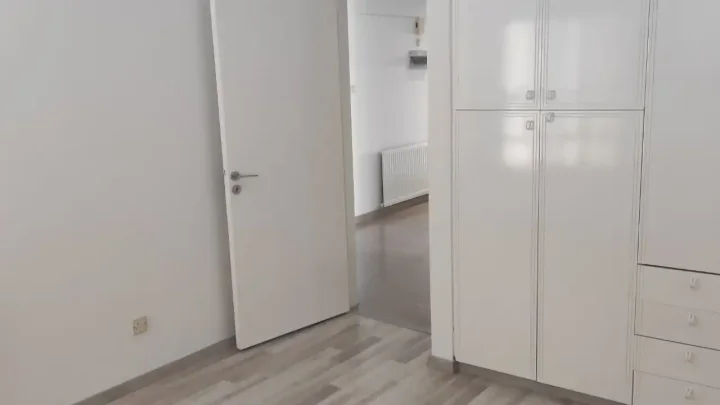 4-bedroom apartments for rent 207 m² in Nicosia, Nicosia - Lykabittos
