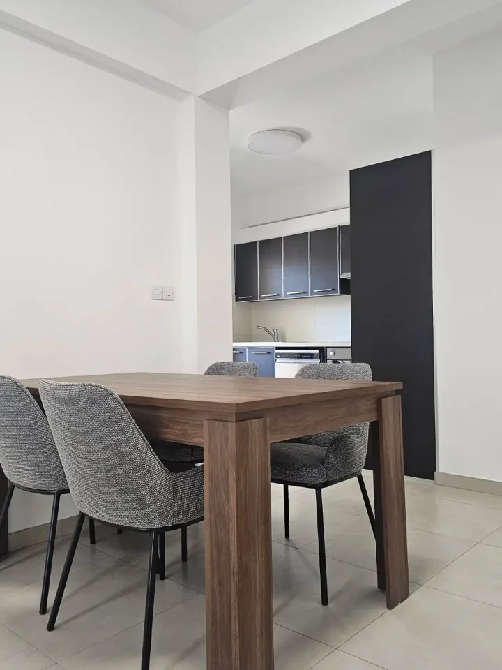 2-bedroom apartments for rent 90 m² in Limassol, Limassol - Mesa Geitonia