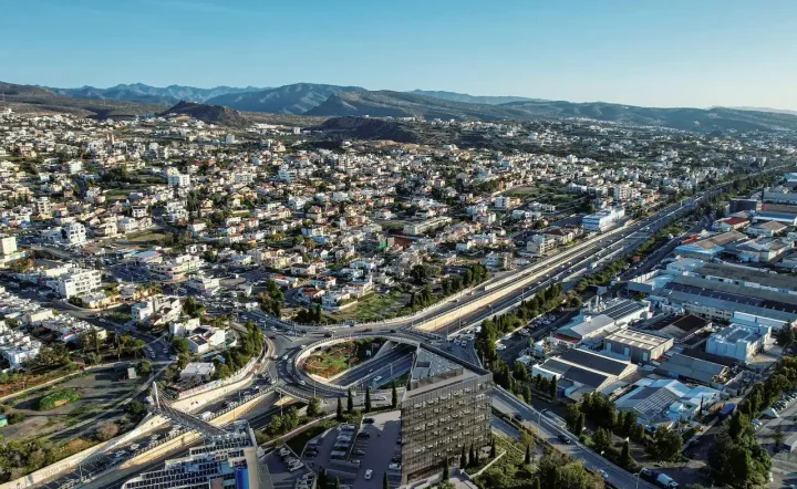 Office 657 m² for rent in Limassol, Agios Athanasios