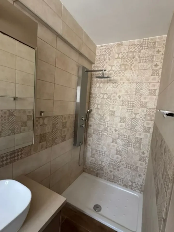 3-bedroom apartments for rent 246 m² in Paphos, Paphos - Anavargos