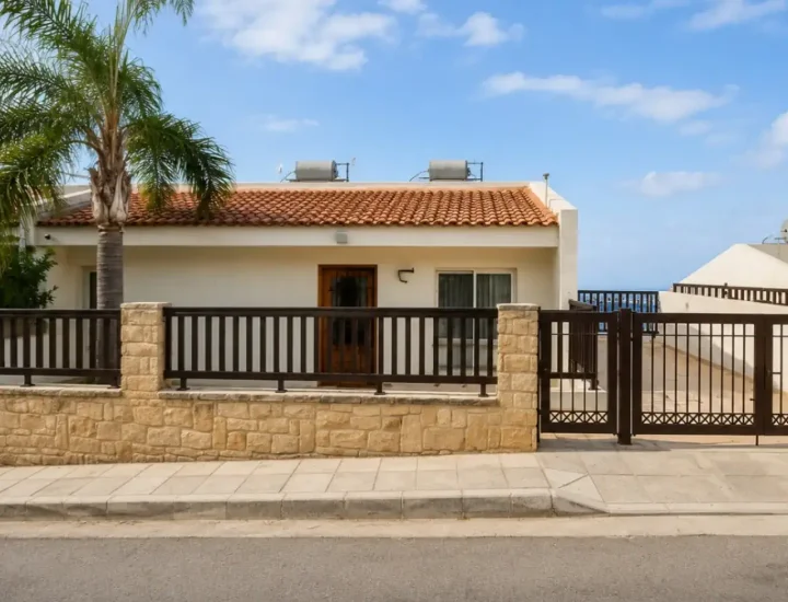 2-спальная мезонет в аренду 90 м² в Paphos, Chlorakas