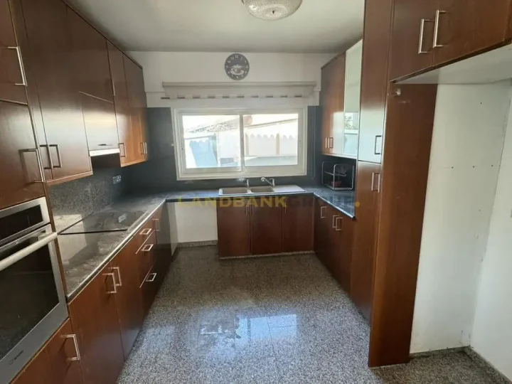 Villa for rent 250 m² in Nicosia, Latsia - Agios Georgios