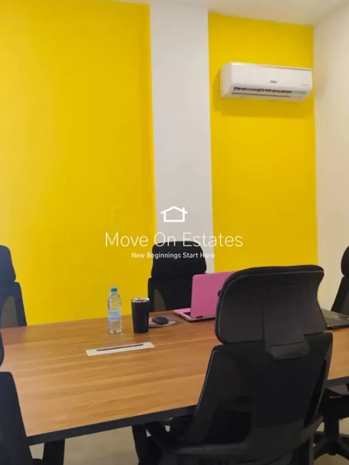 Office 25 m² for rent in Larnaca, Larnaka - Chrysopolitissa