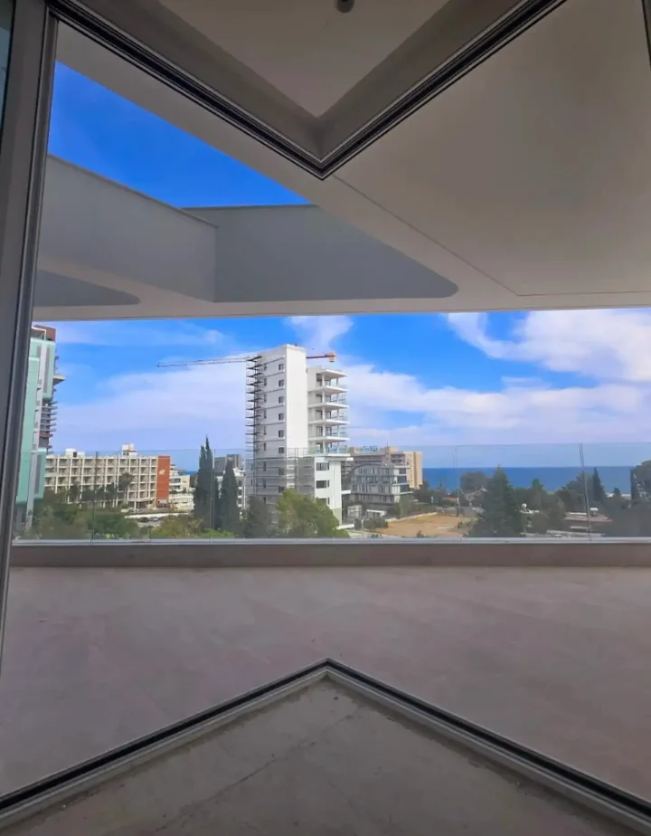 Apartments for rent 216 m² in Limassol, Mouttagiaka Tourist Area