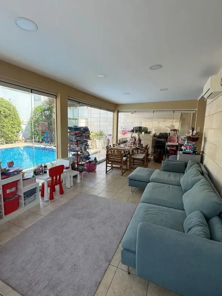 4-bedroom villa for rent 275 m² in Larnaca, Dekeleia