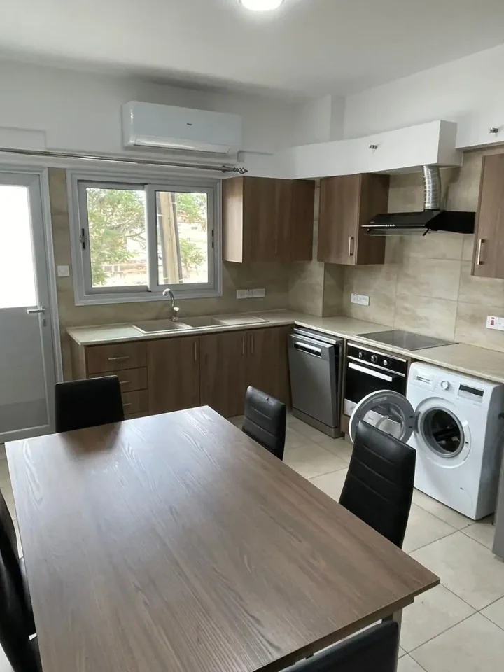3-bedroom apartments for rent 130 m² in Larnaca, Larnaka - Chrysopolitissa