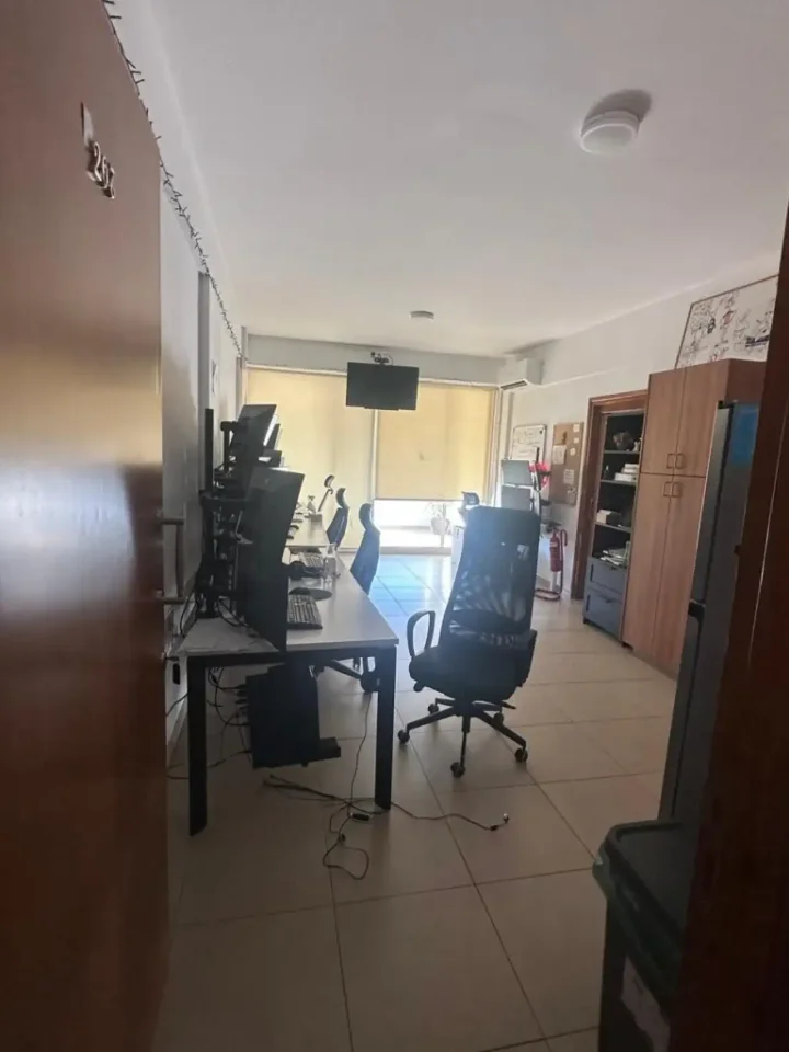 Γραφείο 250 μ² προς ενοικίαση στην τοποθεσία Paphos, Paphos - Agios Theodoros