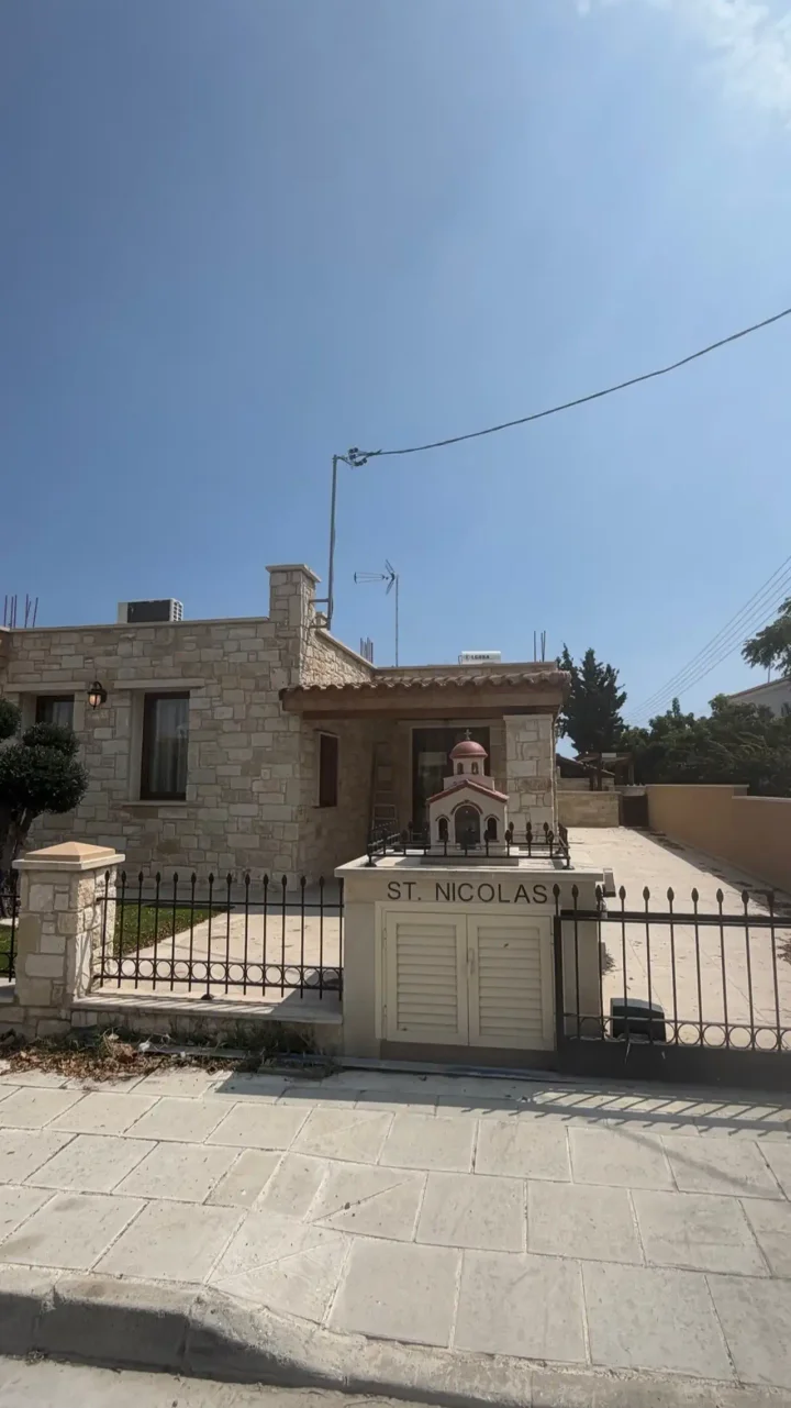 3-bedroom detached house for rent 160 m² in Limassol, Episkopi Lemesou
