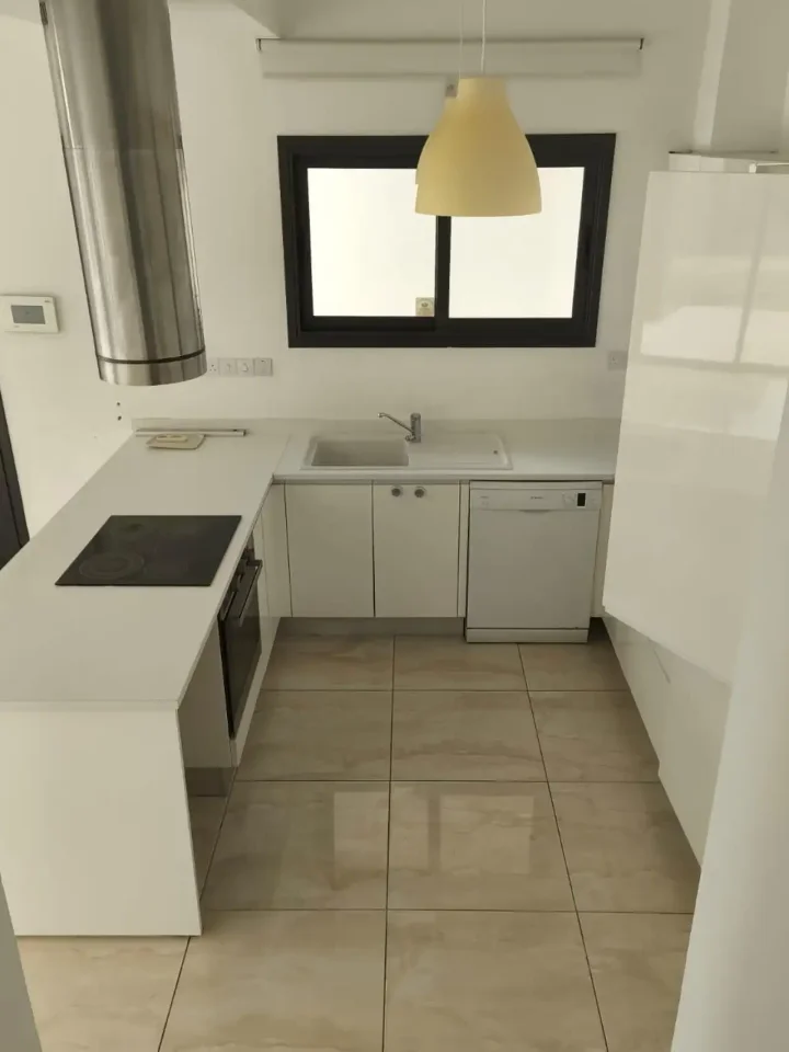 3-bedroom villa for rent 145 m² in Limassol, Germasogeia