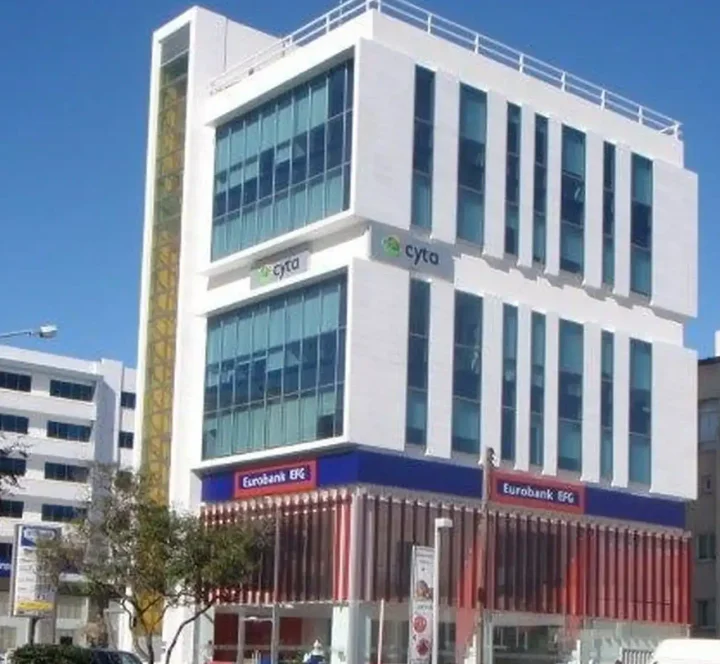 Office 425 m² for rent in Nicosia, Aglantzia