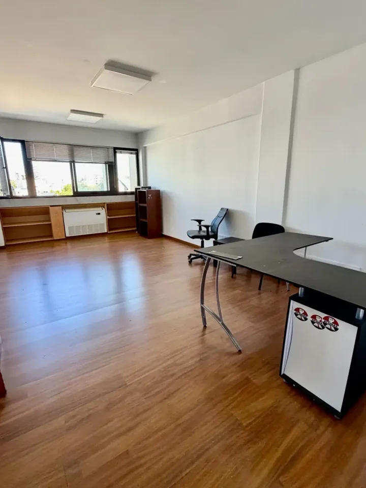 Office 110 m² for rent in Paphos, Paphos - Agios Theodoros