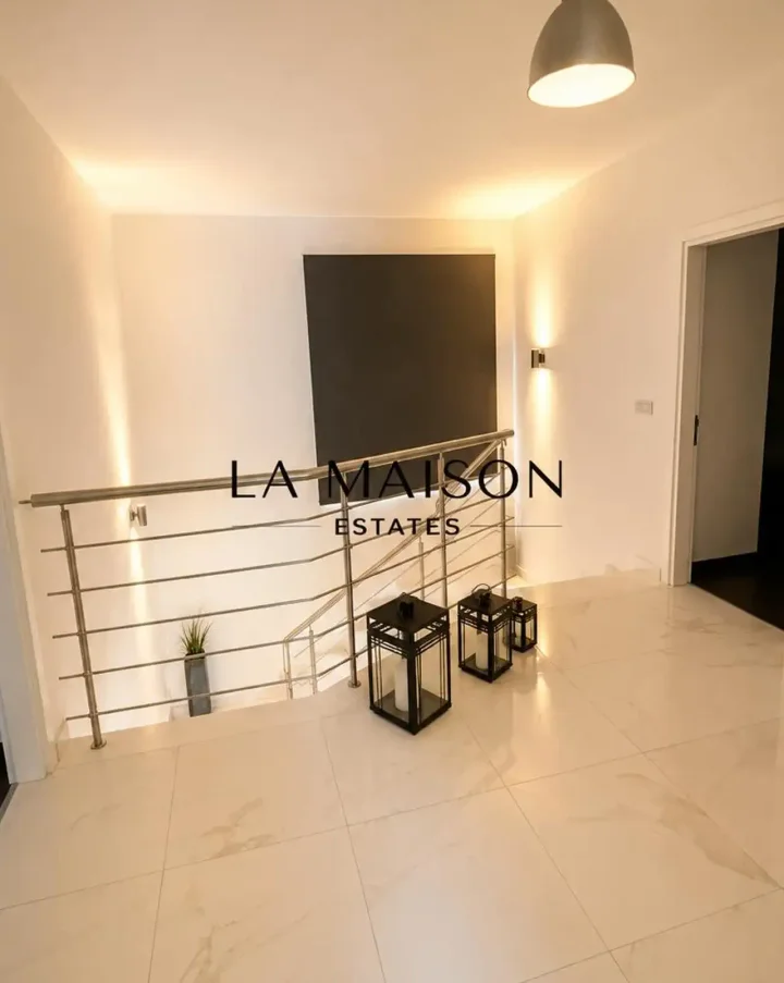 4-bedroom semi-detached house for rent 224 m² in Nicosia, Strovolos - Stavros