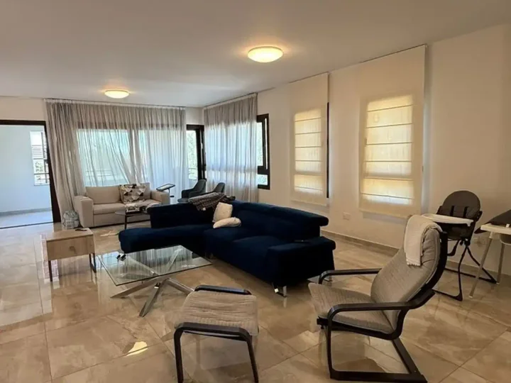 Apartments for rent 170 m² in Limassol, Mouttagiaka Tourist Area