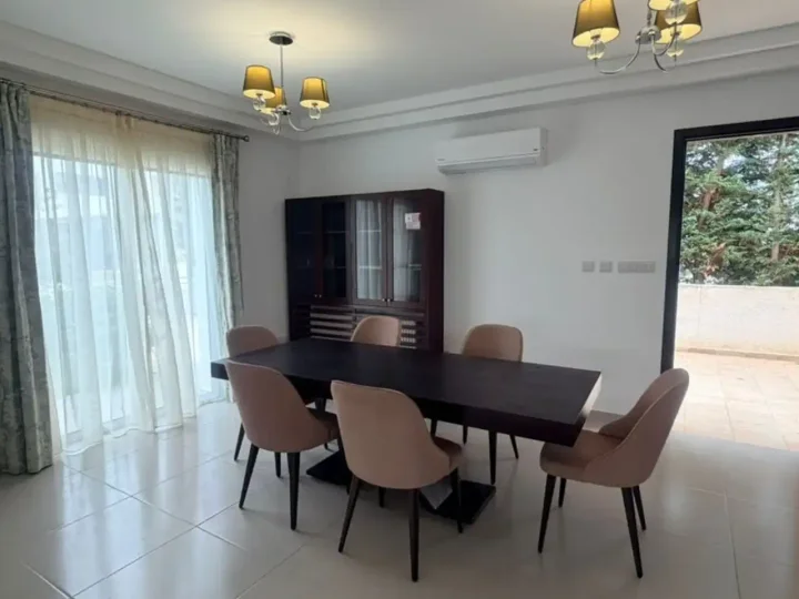 3-bedroom detached house for rent 200 m² in Paphos, Konia