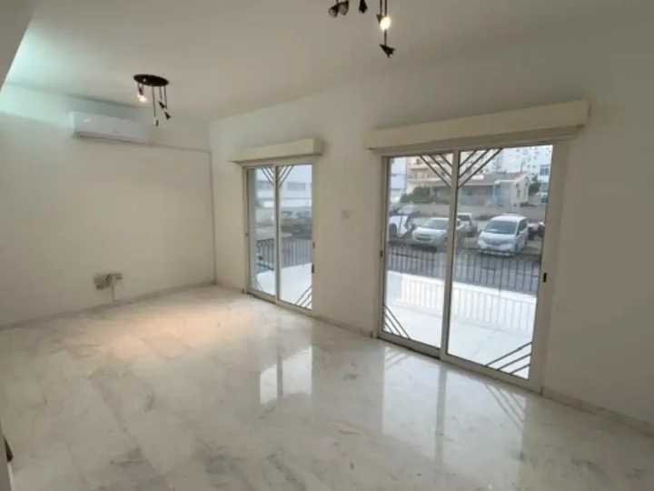 3-bedroom semi-detached house for rent 110 m² in Limassol, Limassol - Mesa Geitonia