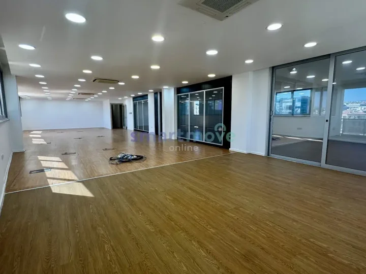 Office 300 m² for rent in Limassol, Agios Athanasios