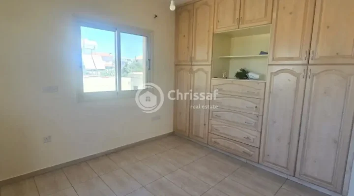Commercial properties 128 m² for rent in Limassol, Ypsonas