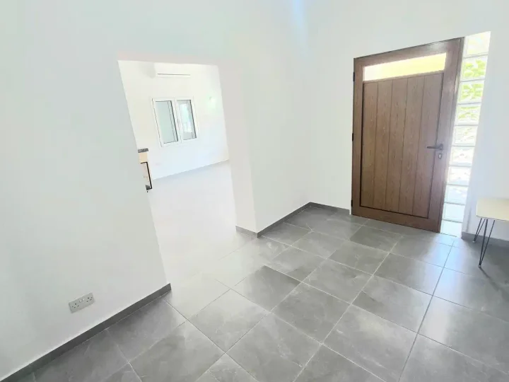 3-bedroom semi-detached house for rent 130 m² in Nicosia, Strovolos - Dasoupolis