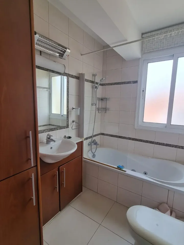 3-bedroom apartments for rent 120 m² in Limassol, Panthea
