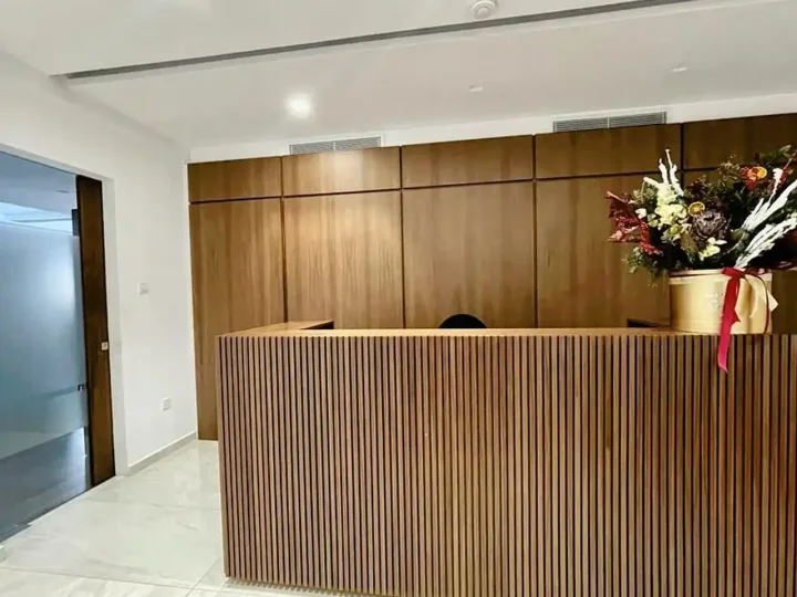 Office 100 m² for rent in Limassol, Limassol - Agios Nicolaos