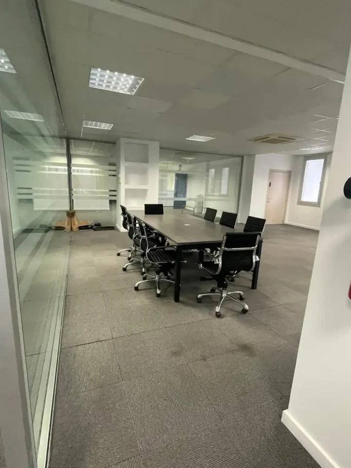 Офис 438 м² в аренду в Limassol, Limassol - Kapsalos