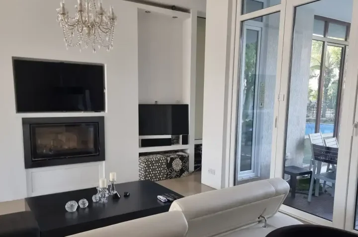 Villa for rent 550 m² in Nicosia, Egkomi - Makedonitissa