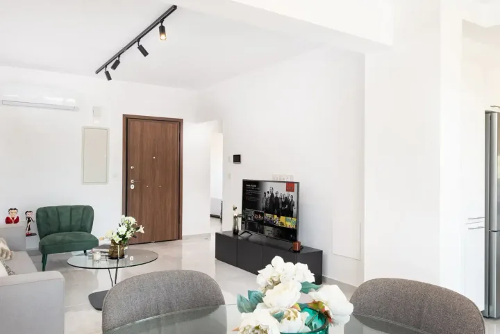 2-bedroom apartments for rent 93 m² in Limassol, Limassol - Mesa Geitonia