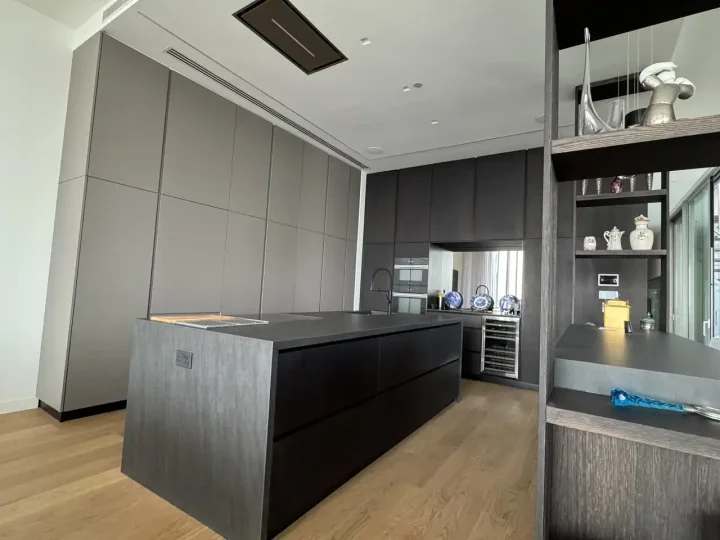 4-bedroom penthouse for rent 270 m² in Nicosia, Egkomi
