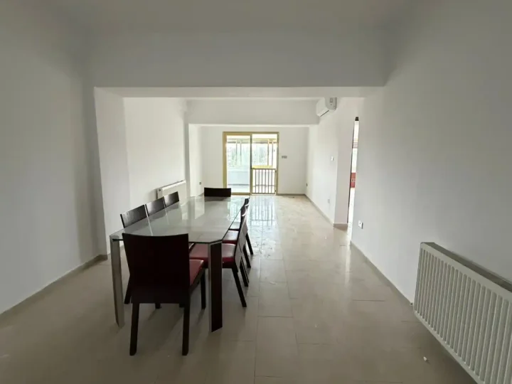Office 90 m² for rent in Paphos, Paphos - Agios Theodoros
