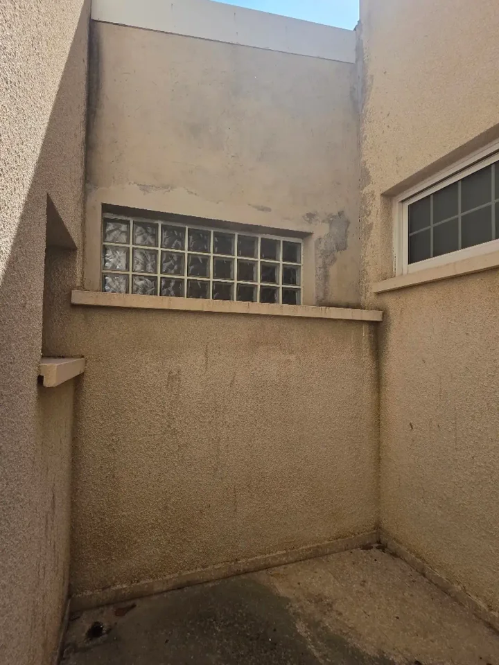 Office 40 m² for rent in Larnaca, Larnaka - Tsakilero