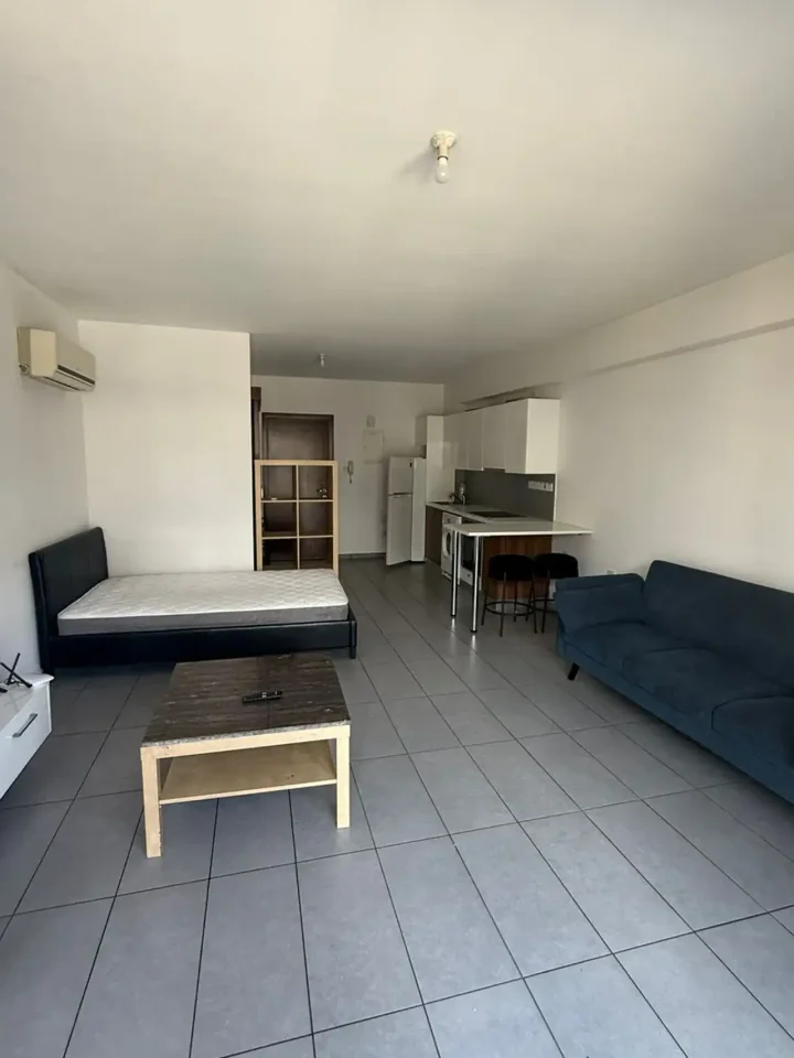 Studio for rent 40 m² in Limassol, Historical Center