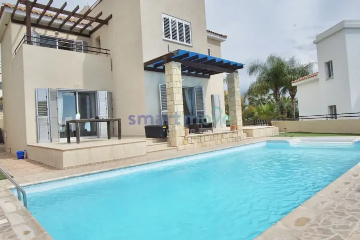 Villa for rent 200 m² in Limassol, Agios Tychon