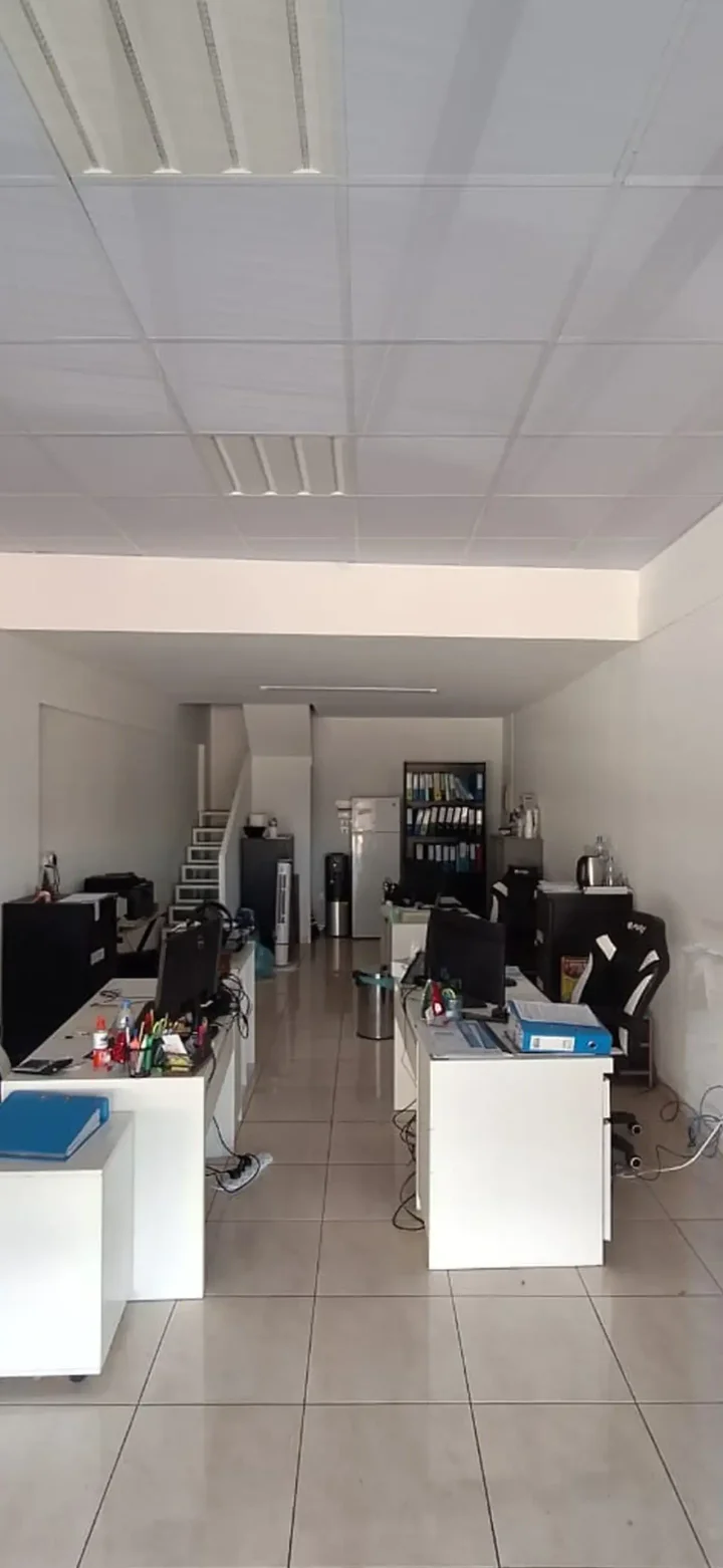 Office 80 m² for rent in Paphos, Paphos - Kato Paphos
