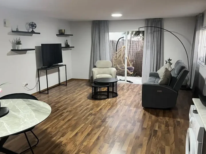 Apartments for rent 55 m² in Limassol, Limassol - Mesa Geitonia