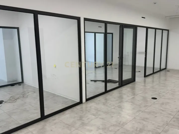 Commercial properties 500 m² for rent in Limassol, Limassol - Agios Nicolaos