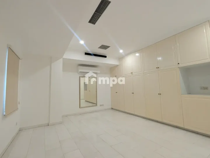 Detached house for rent 700 m² in Nicosia, Strovolos - Acropolis