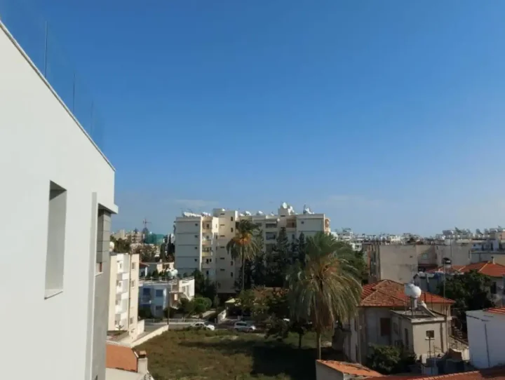2-bedroom apartments for rent 80 m² in Larnaca, Larnaka - Finikoudes