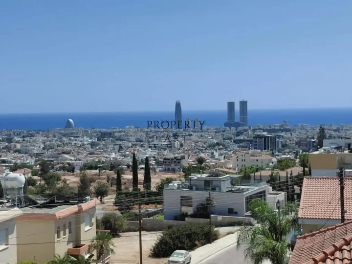 3-bedroom apartments for rent 160 m² in Limassol, Limassol - Mesa Geitonia